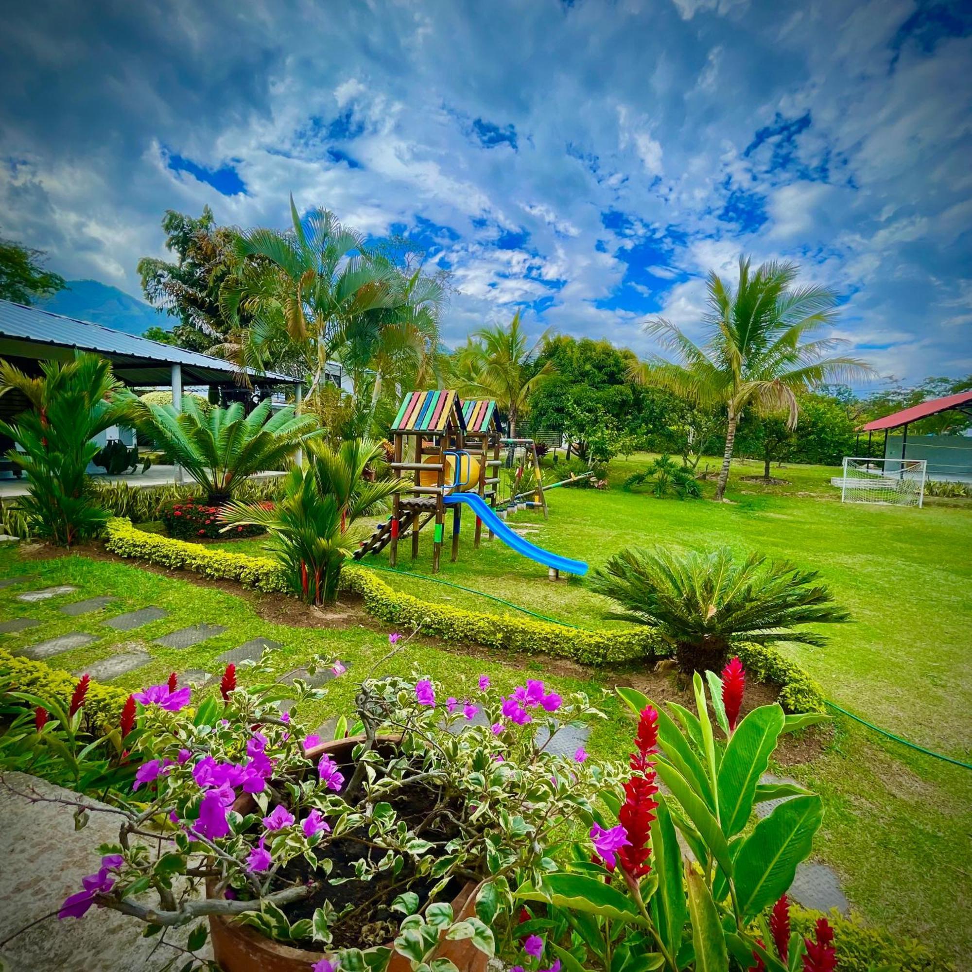 Homestay Santa Clara, Rivera-huila Rivera